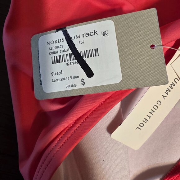 Tommy Bahama PEARL SOLIDS V-WIRE SHIRRED BANDEAU ONE-PIECE SWIMSUIT NWT Coral - Picture 8 of 10